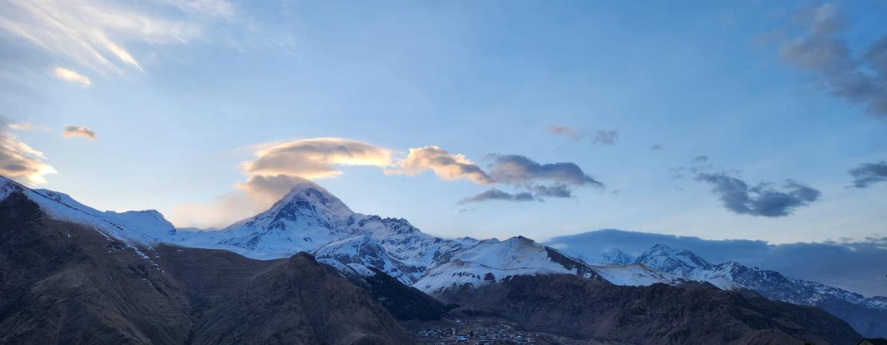 Kazbegi Targmani Cottages Exterior photo