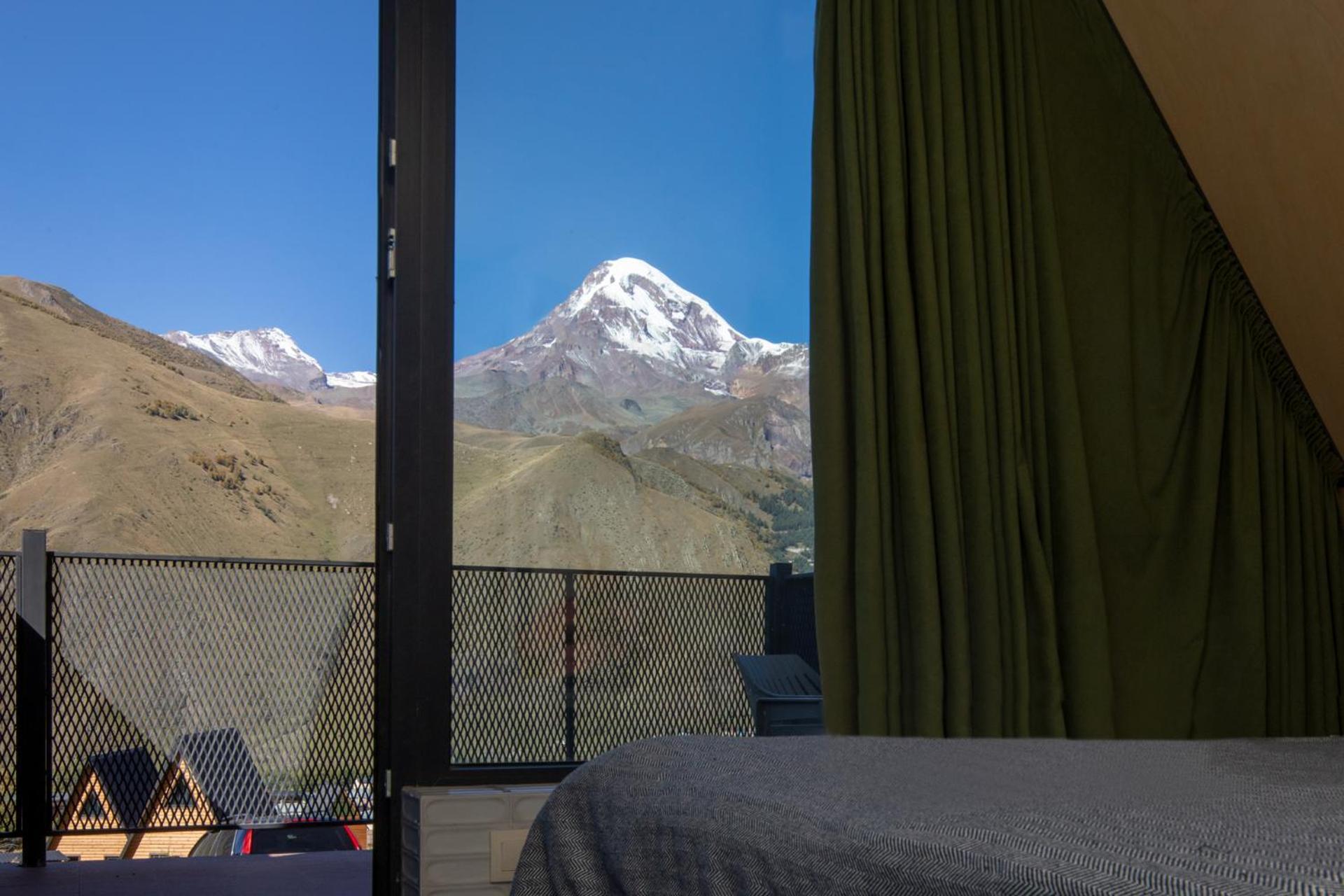 Kazbegi Targmani Cottages Exterior photo